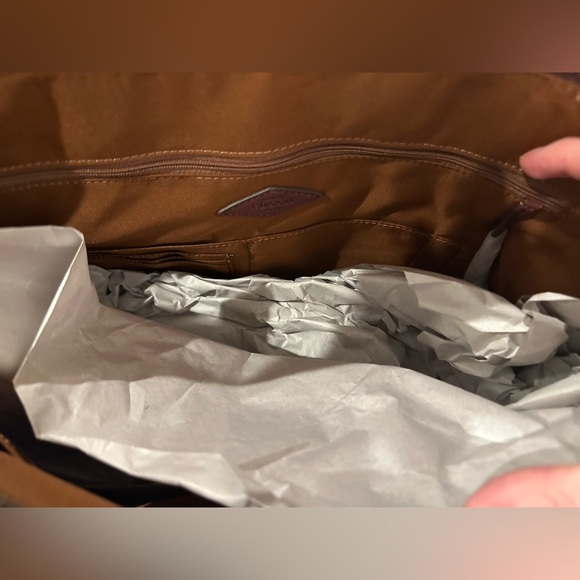 FOSSIL- Sydney Tote Large - Wine - NEW- originally $280 - Picture 7 of 11